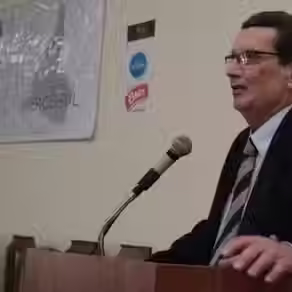 Morre aos 85 anos Carlos Chiarelli, ex-ministro da Educação