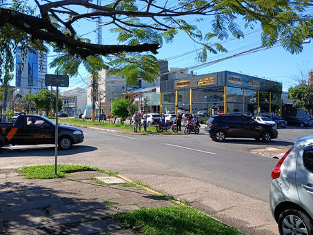 Acidente entre motociclistas causa engarrafamento na avenida São Borja