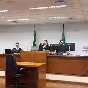 Júri condena mãe a 44 anos de prisão por matar a filha de 7 anos