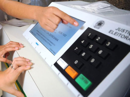 Adolescente de 16 anos cria plataforma para orientar jovens nas eleições