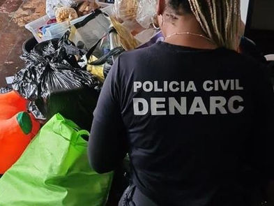 Patrulha náutica da Polícia Civil localiza depósito de produtos furtados em Porto Alegre