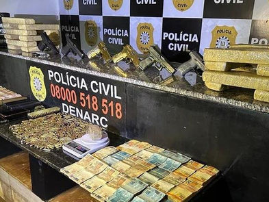Dupla é presa com armas, 20 kg de maconha e R$ 95 mil em Novo Hamburgo