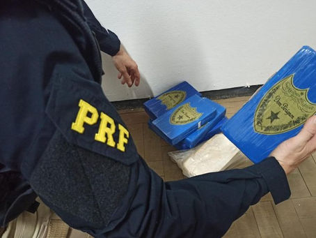 PRF prende suspeito com mais de 10 kg de cocaína e de crack em Torres