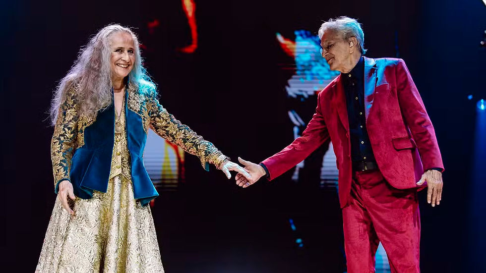 Caetano Veloso e Maria Bethânia vencem Grammy e celebram fase histórica da cultura brasileira