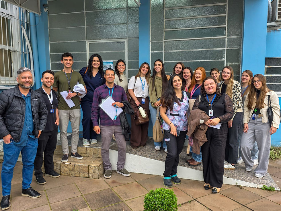 Hospital Centenário recebe primeiros alunos da Unisinos e reforça parceria para fortalecer a pediatria