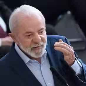 Emparedado no Congresso, Planalto reage e articula “superfederação”