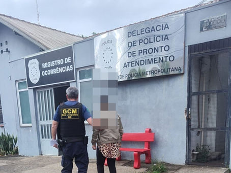 Mulher é levada à delegacia após agredir enfermeiras na UPA Scharlau