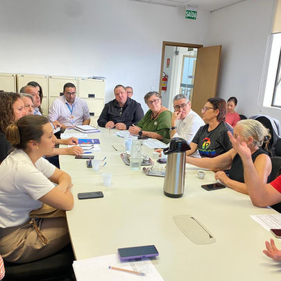 Governo Municipal promete apresentar proposta de reajuste ao magistério no dia 24 de abril