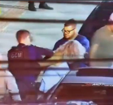 Mulher é detida após causar tumulto em bar e agredir agentes da GCM em São Leopoldo