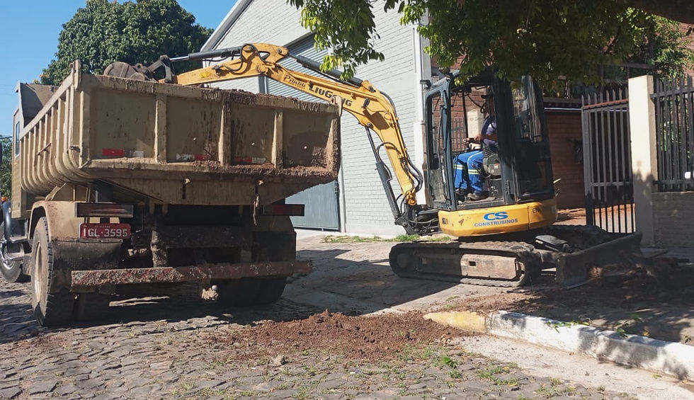 Prefeitura realiza obra para resolver problema de drenagem no bairro Scharlau