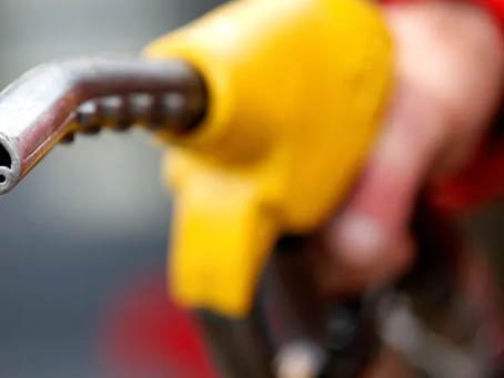 Arrecadação de ICMS sobre petróleo e combustível bate recorde no início de 2022