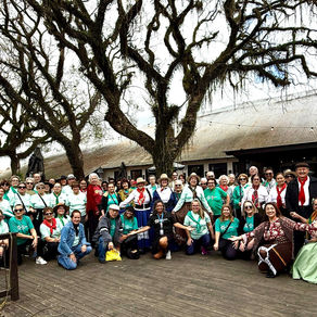 Grupos do Sesc de São Leopoldo celebram tradições gaúchas em Acampamento Farroupilha