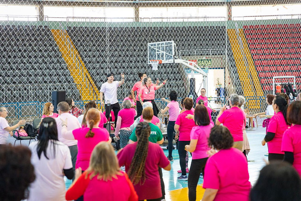 Aulão do Outubro Rosa reúne 400 participantes do Projeto Viver Bem em São Leopoldo
