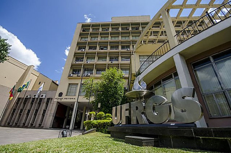 UFRGS oferece 658 vagas para ingresso de diplomados