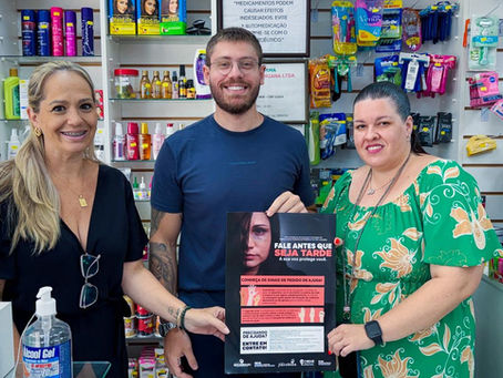 SEPOM realiza ação “São Léo Mulher + Segura” em farmácias do município