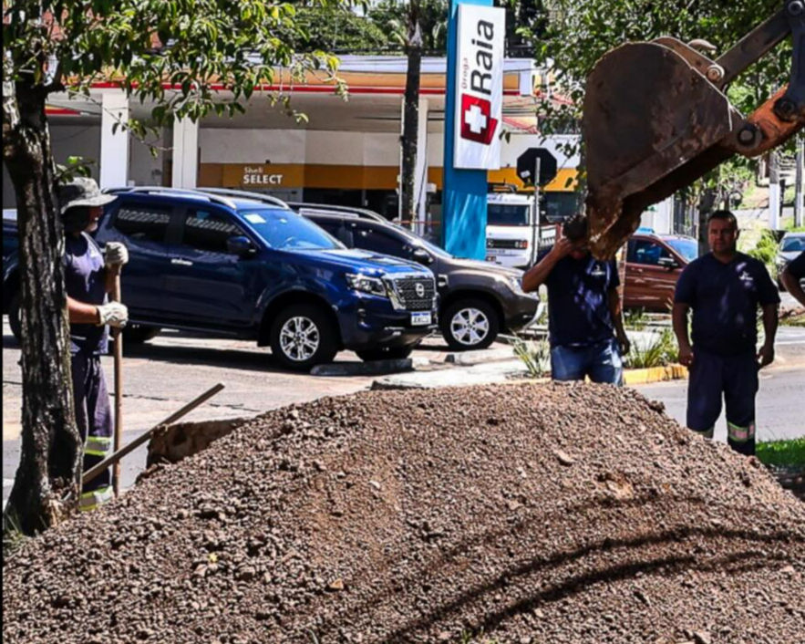 São Leopoldo: seguem obras para reduzir alagamentos na rótula do bairro Rio Branco