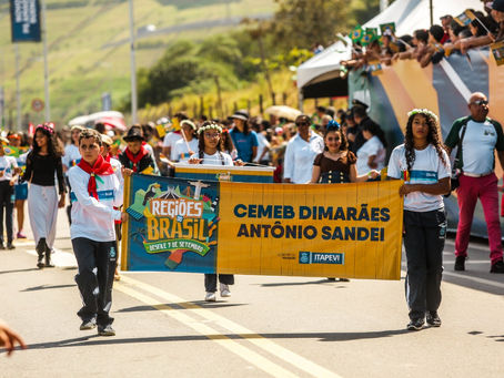 Desfile Cívico de 7 de Setembro acontece no Corredor Oeste