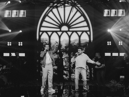 André e Felipe lançam “Foi Por Mim”, canção sobre o sacrifício e a redenção de Cristo