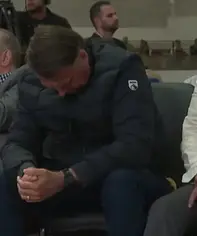 Bolsonaro, tornozeleira e culto evangélico: Até onde vai a violência simbólica a uma família?