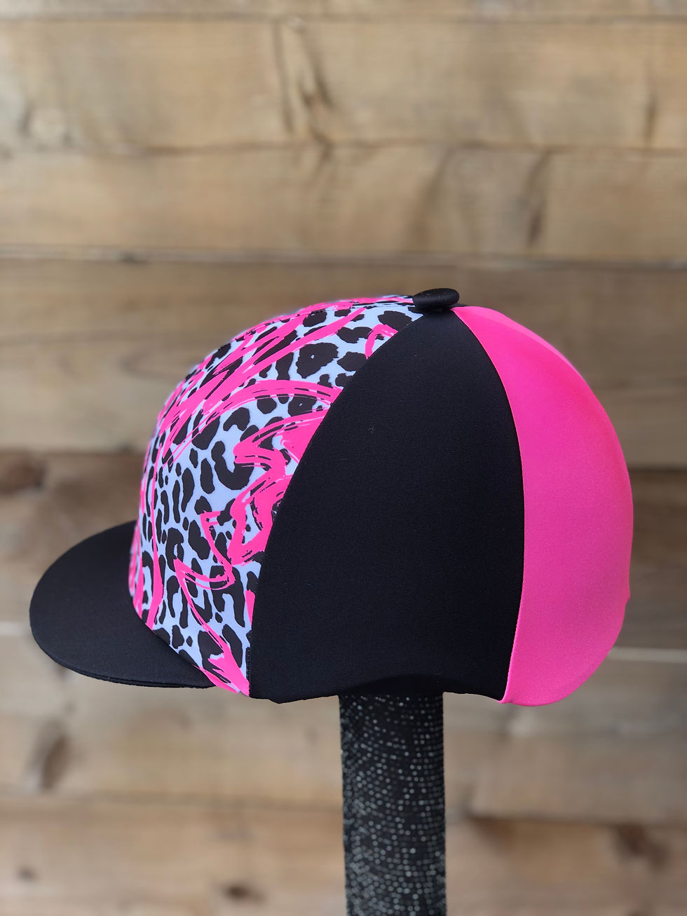 Thumbnail: Animal graffiti pink black 