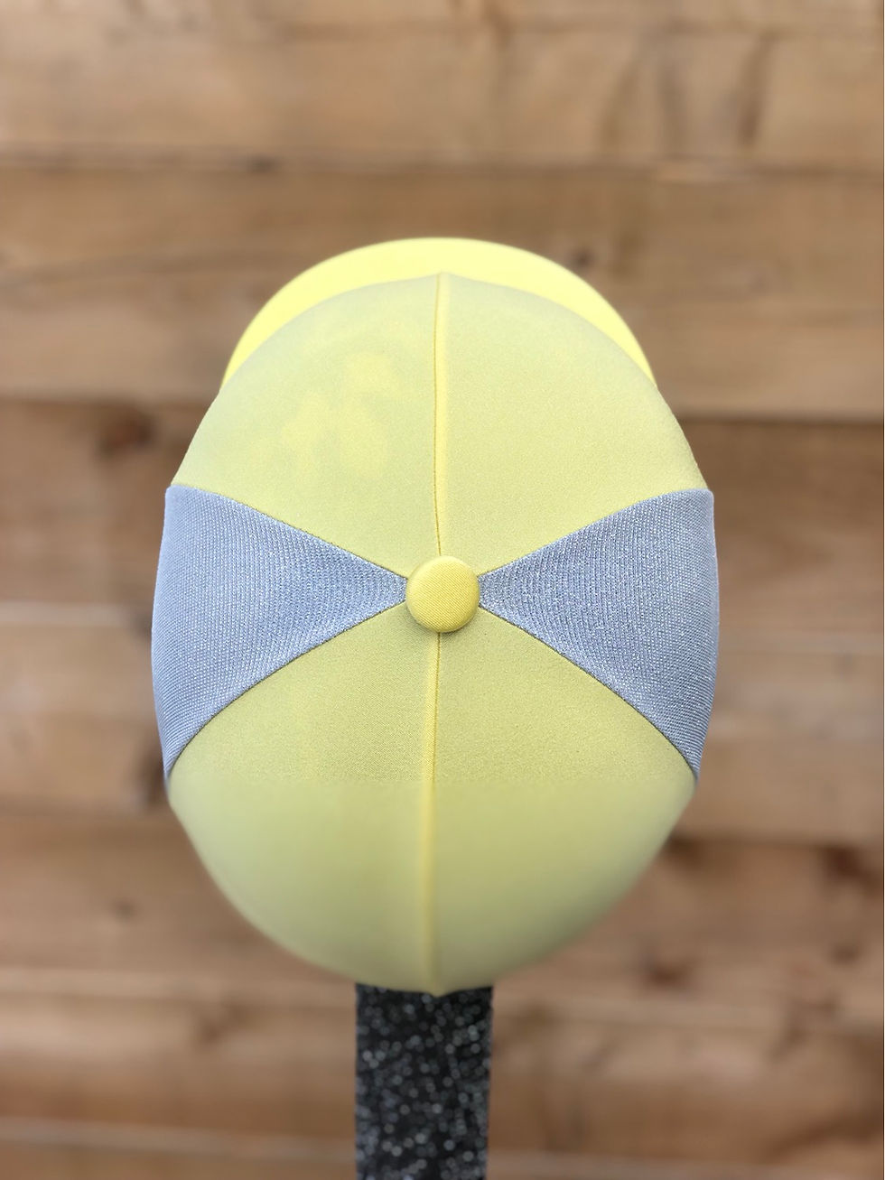 Thumbnail: Lemon yellow sparkling 