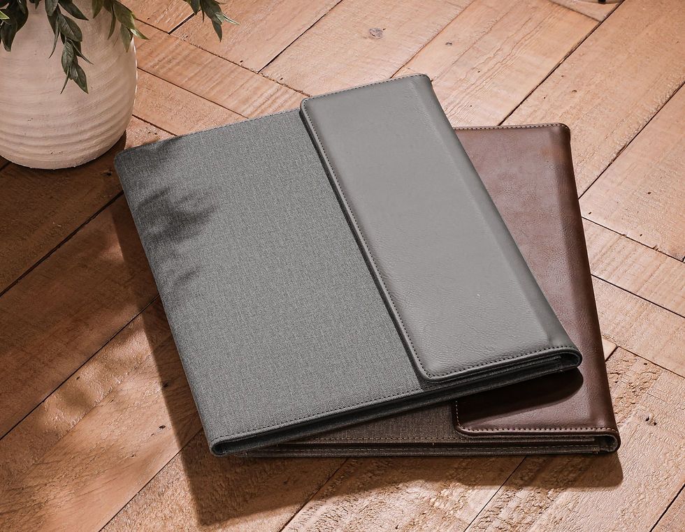 Miniature : Portfolio personnalisé, bloc-notes gravé et monogrammé