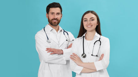 Doktor Kıyafetleri