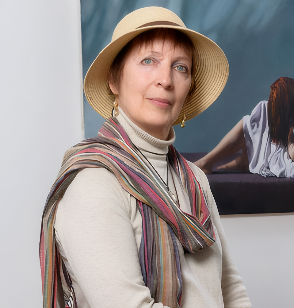 Portrait of fine artist Tanya Naiman