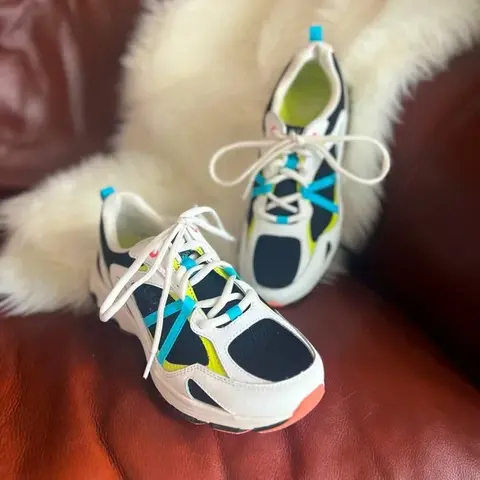 Women's Shoes