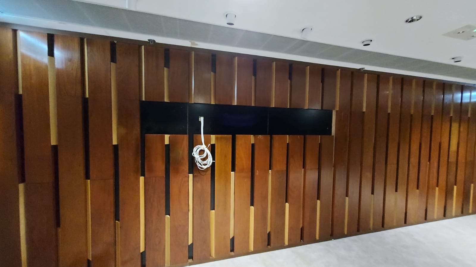 Wall panel