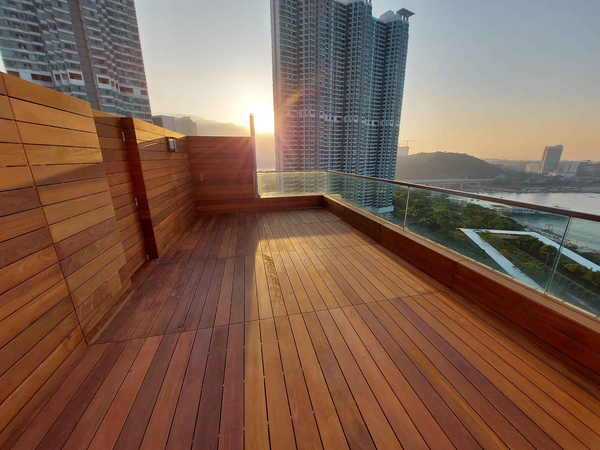 rooftop wood deck