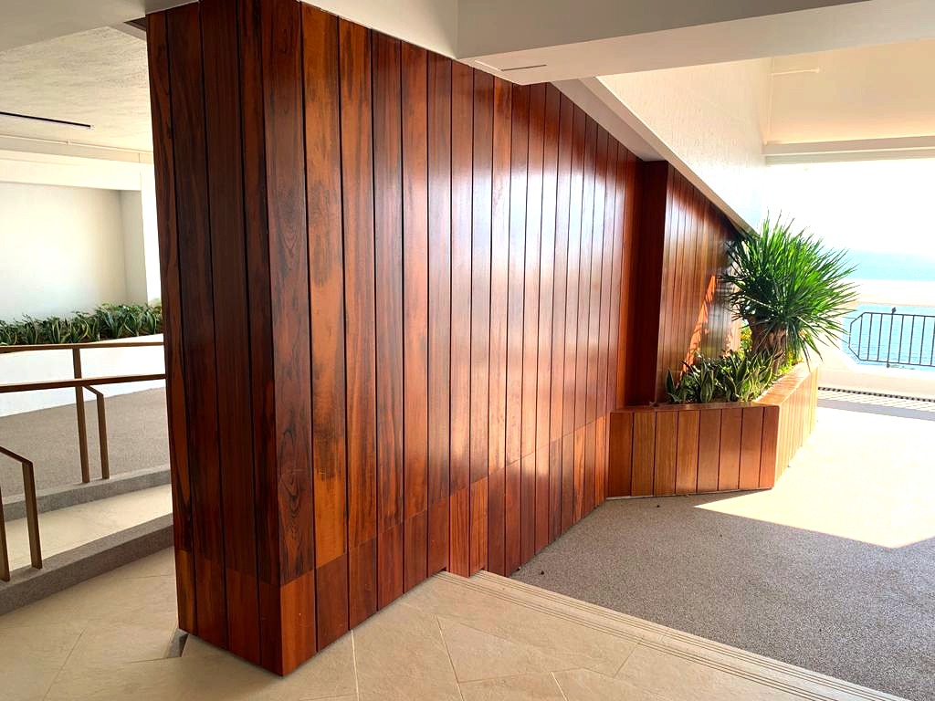 HKU_Tigerwood cladding_edited.jpg