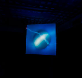 ecliptica-instalacion-luminica-de-lucio-bazzalo-arte-y-tecnologia