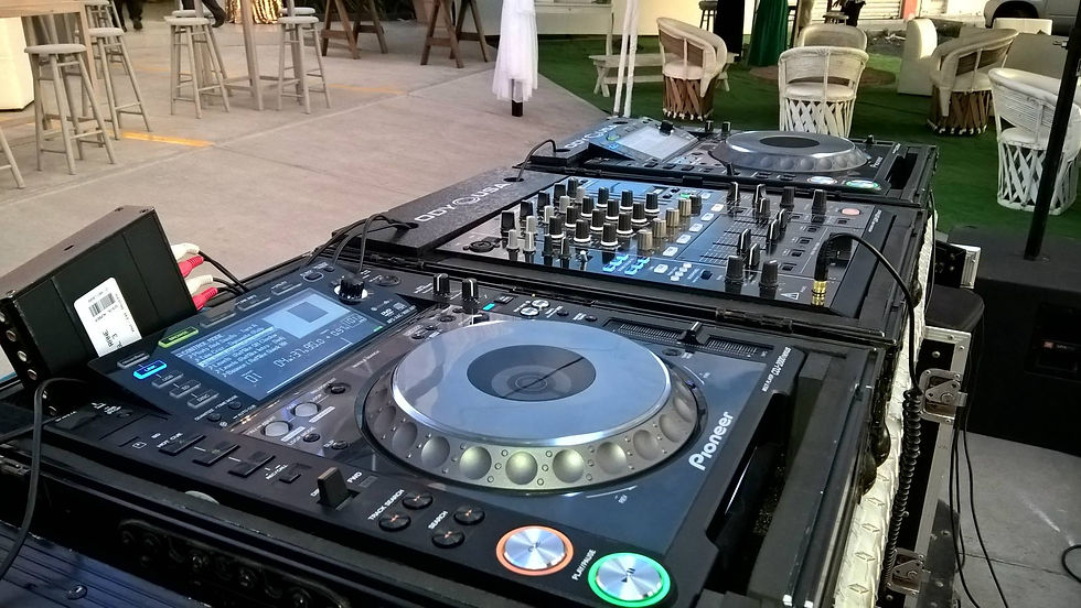 11717585_999687460050483_5854057652075250133_o