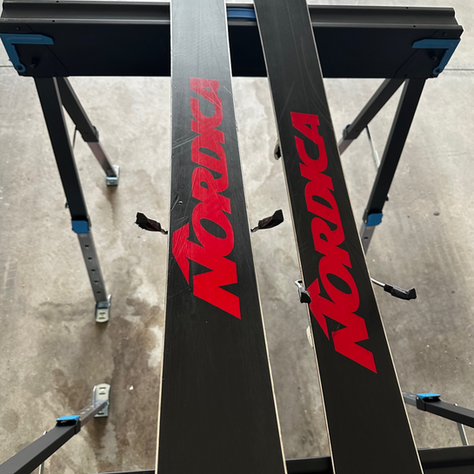 When and How to Wax Your Skis (Complete Guide for Utah Skiers)