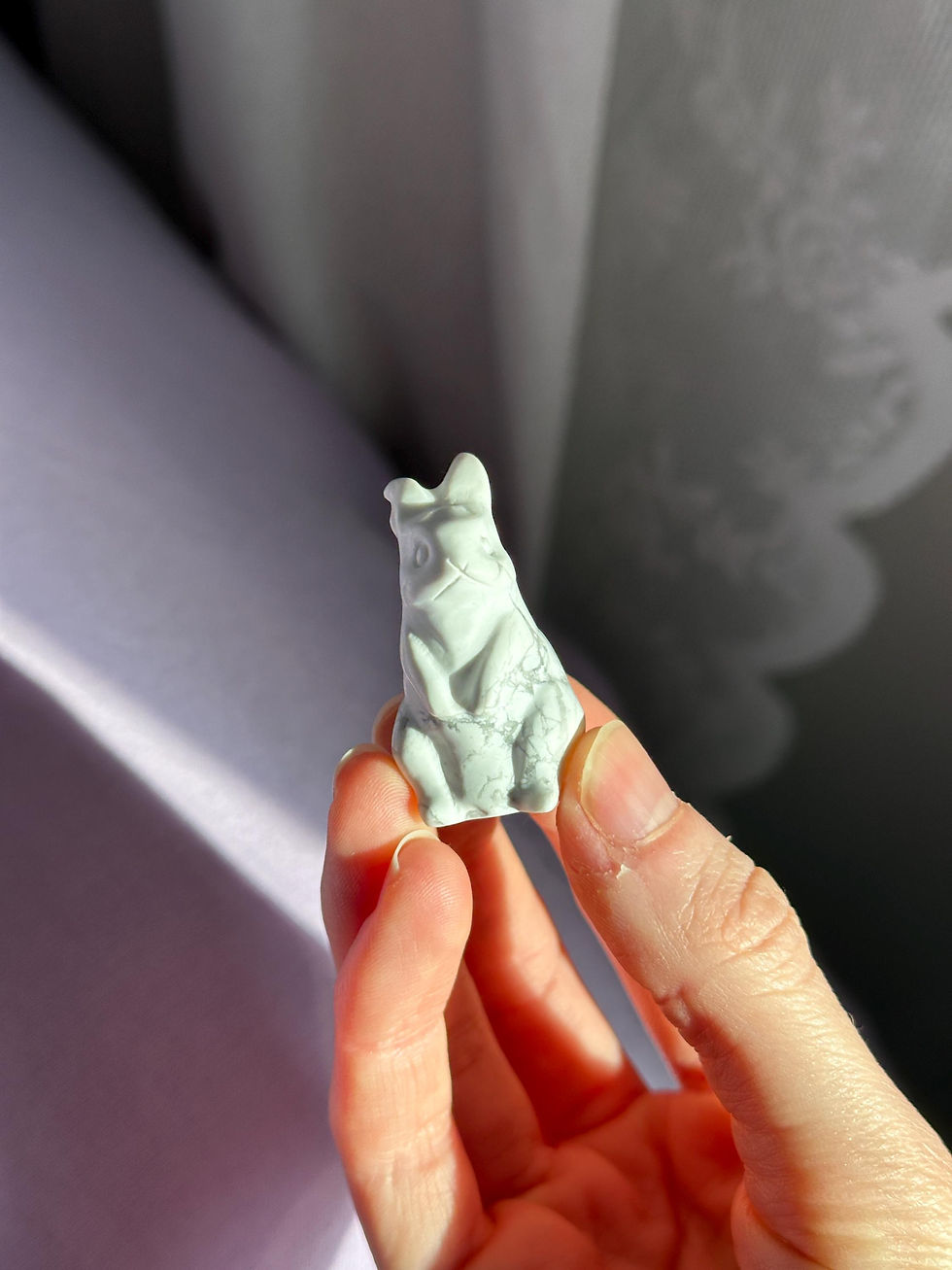 Thumbnail: Crystal Howlite Bunny Carving – Crystal for Peace, Patience & Stress Relief