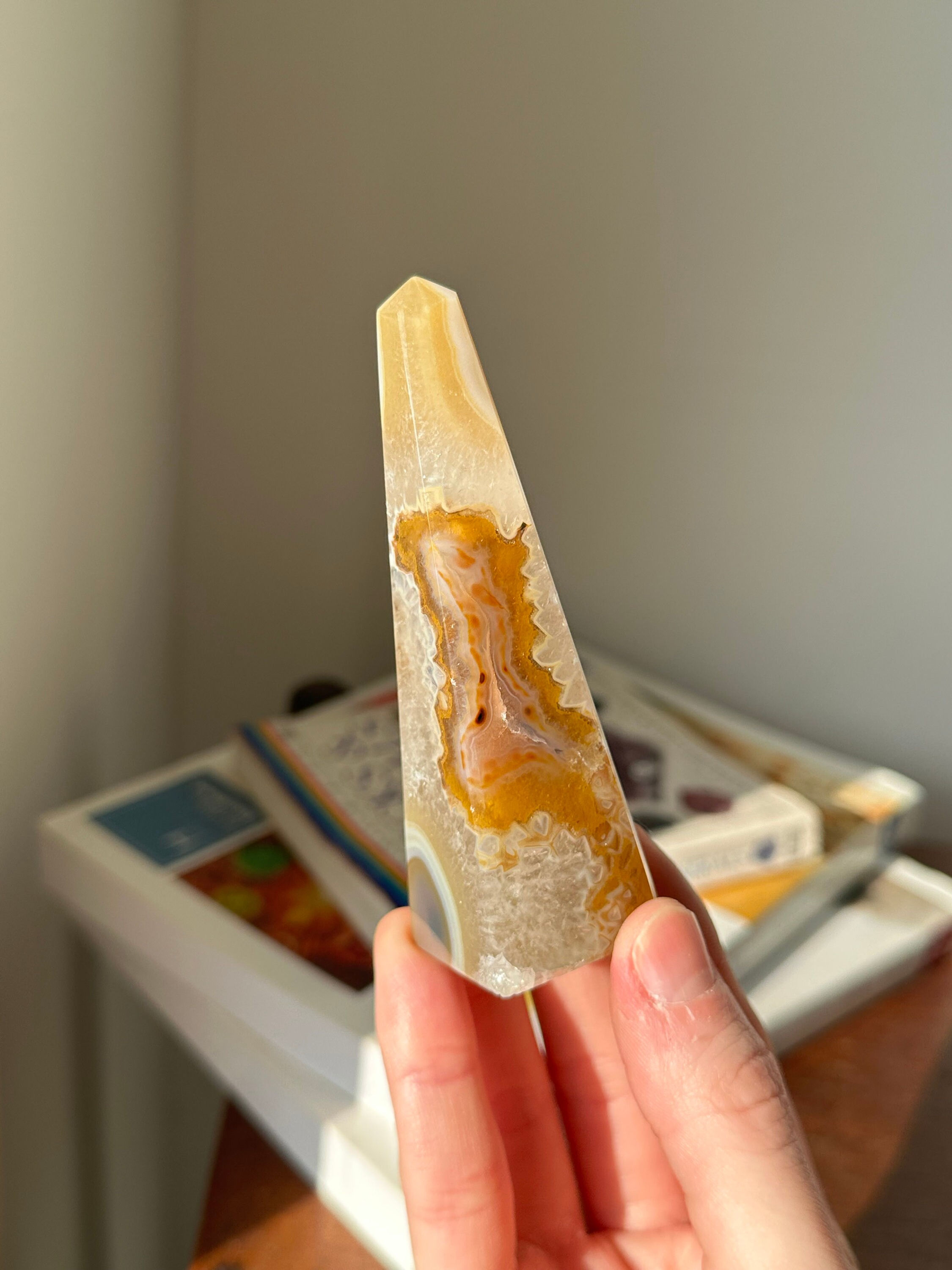 Natural Agate Tower – Crystal for Stability, Grounding & Protection