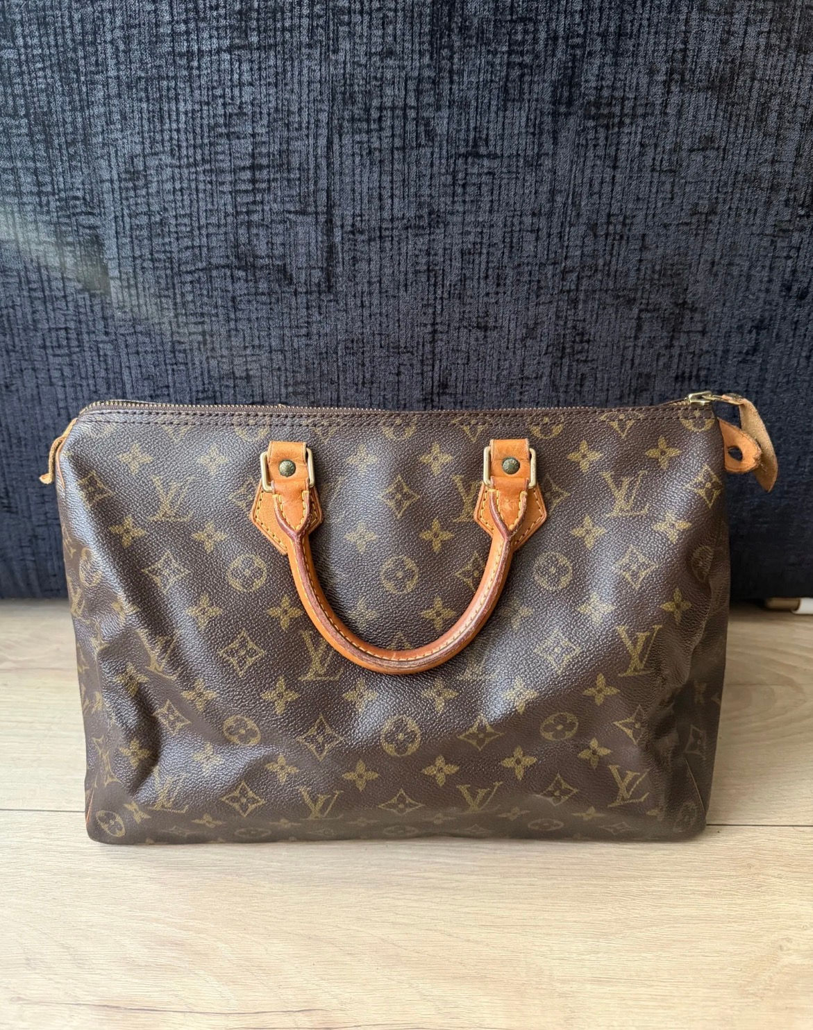 Louis Vuitton Speedy 35