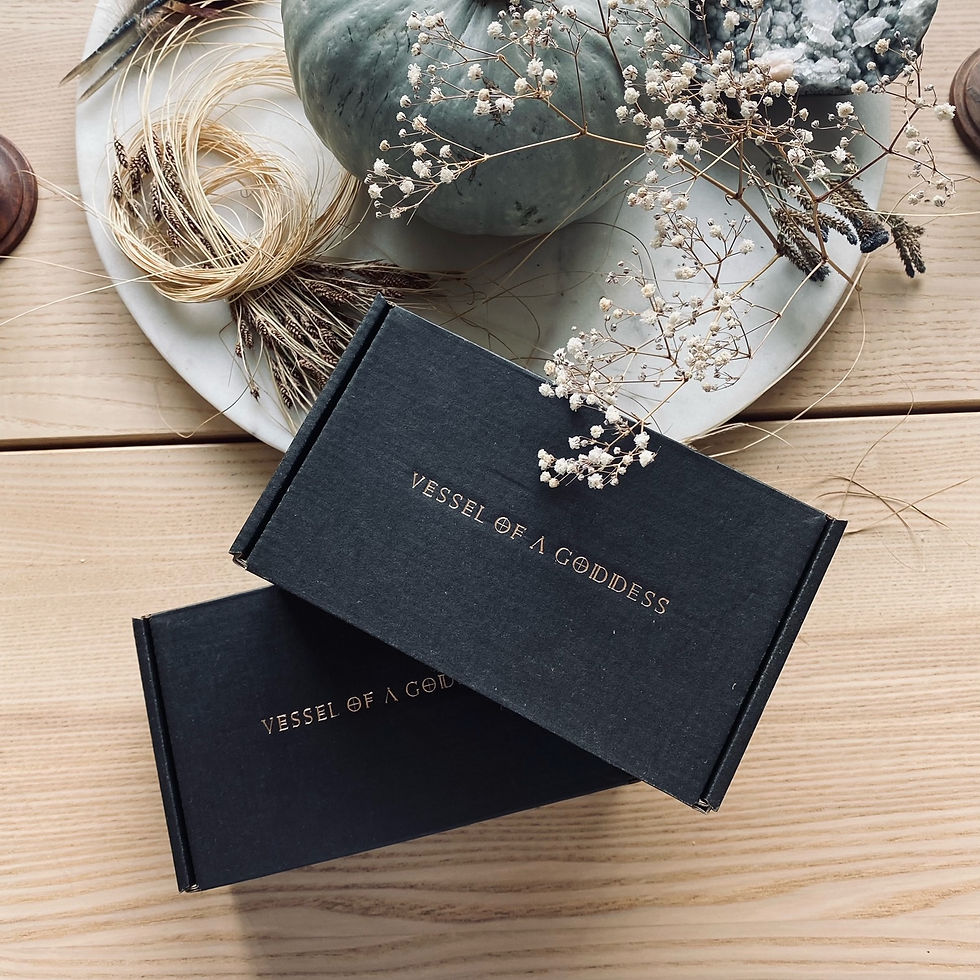 Thumbnail: Earth Mother statuette 'The seed carrier'