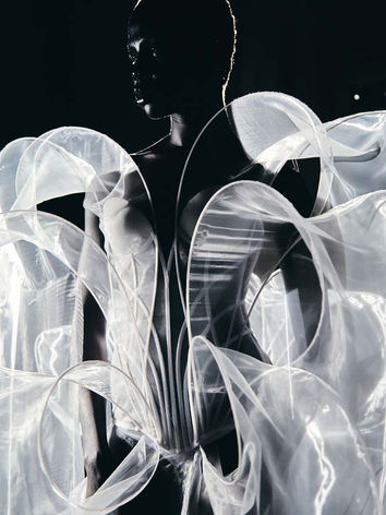 IRIS VAN HERPEN, ah Magazine