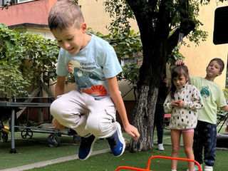Afterschool în Timișoara: de ce copilul are nevoie de mai mult decât teme
