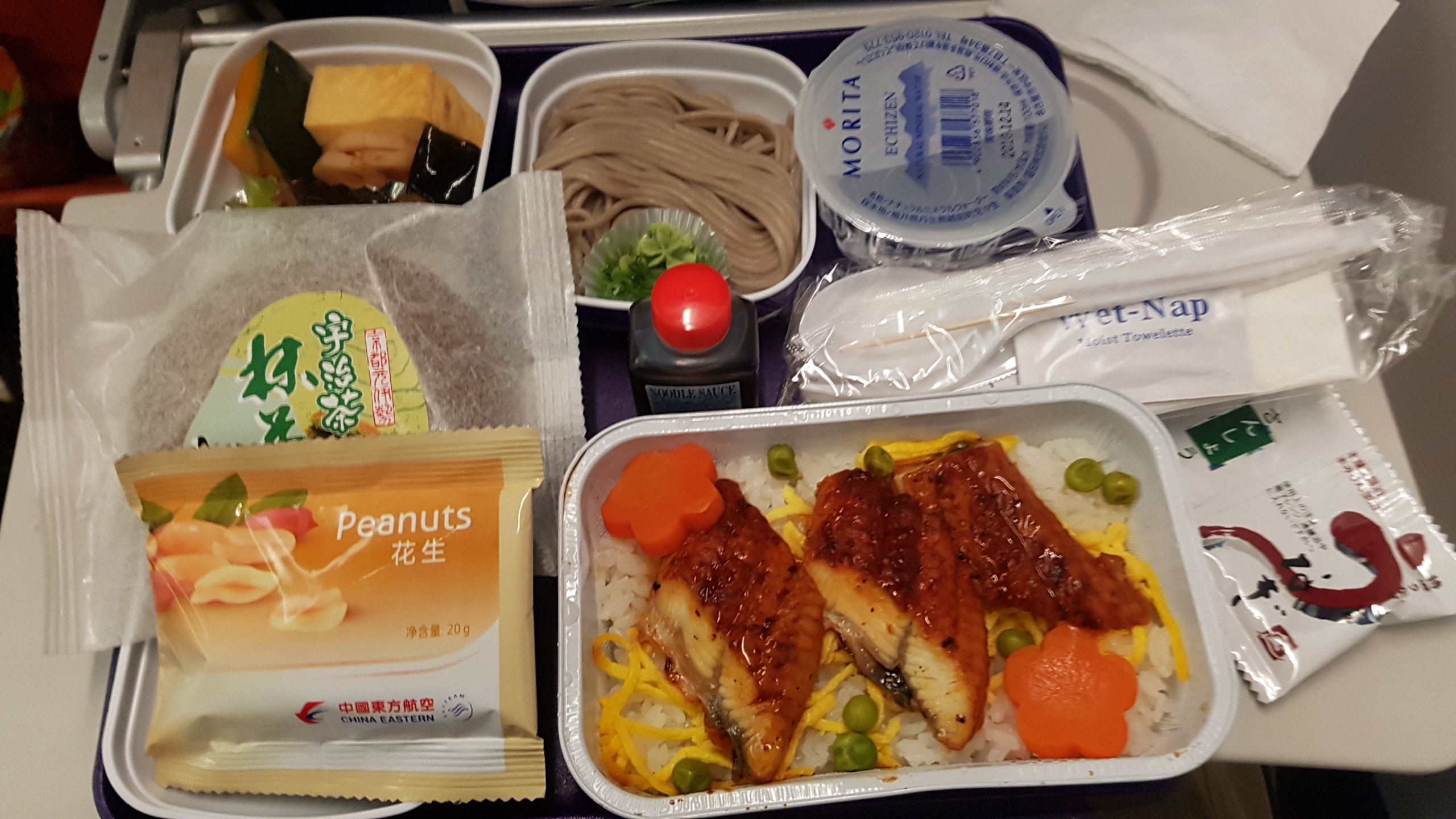 中国東方航空の機内食がしょぼくなった