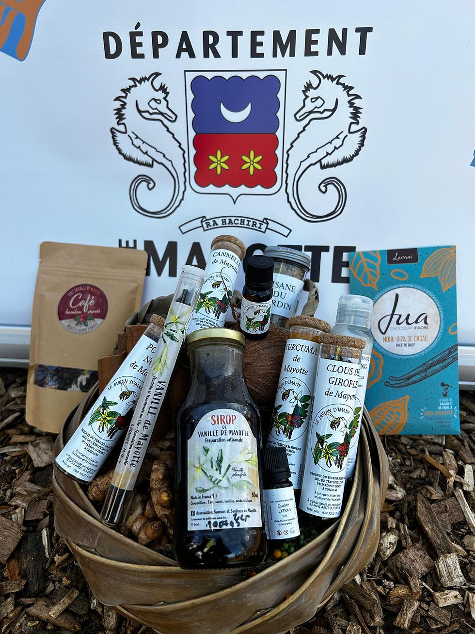 Produits du terroir mahorais — vanille, ylang-ylang, turcuma, clous de girofle, café sauvage, chocolat Jua (Le Jardin d'Imany). Ces filières à haute valeur ajoutée sont au cœur des recommandations de cette tribune.