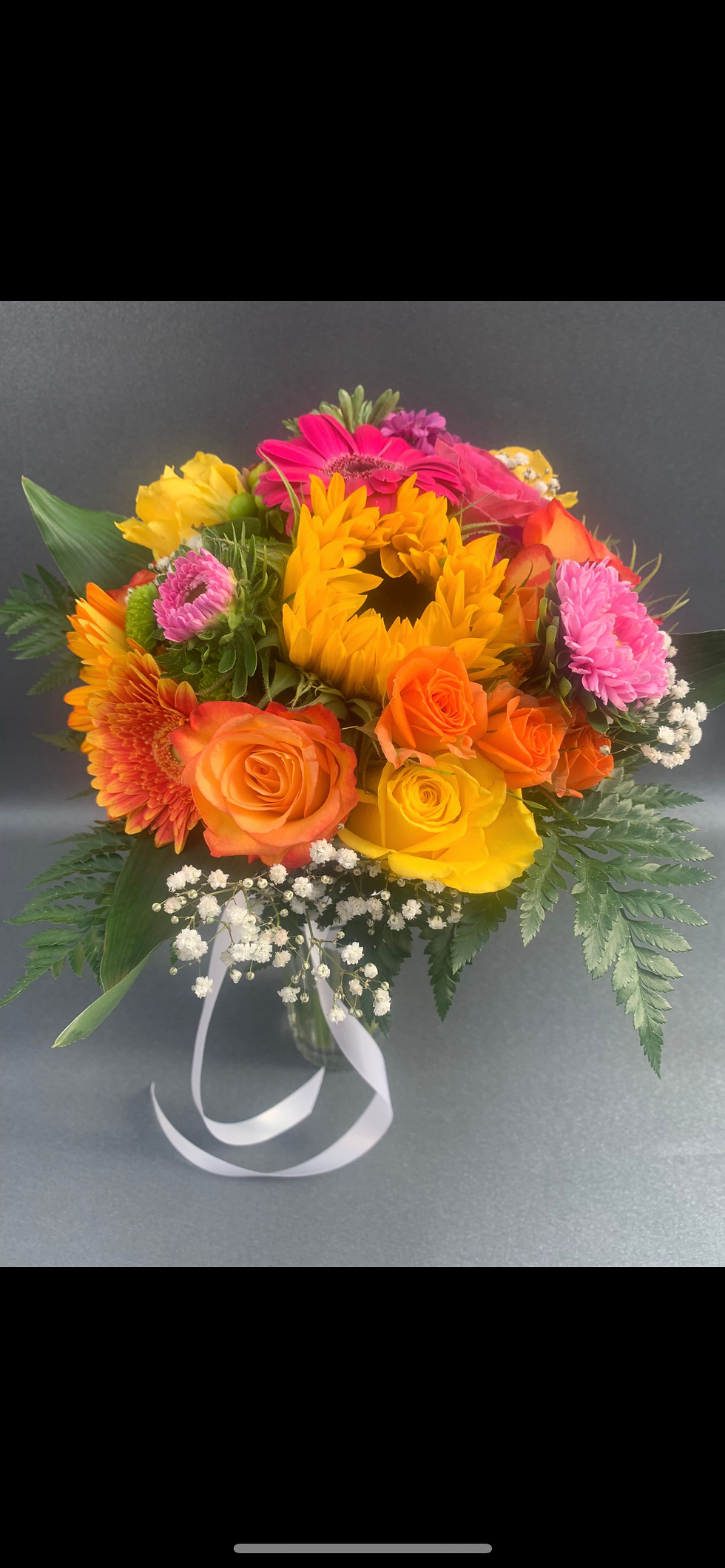 Thumbnail: Hand tied rustic bridal bouquet.