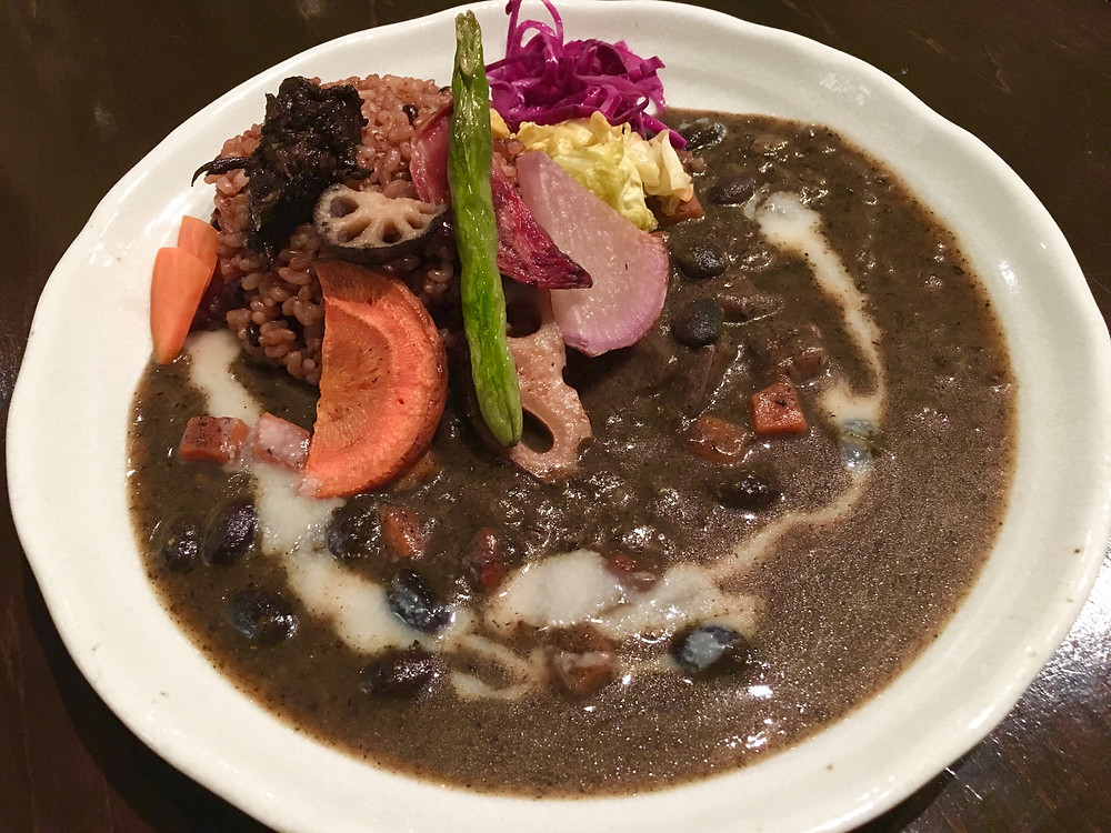 酵素玄米と季節の色ベジカレー
