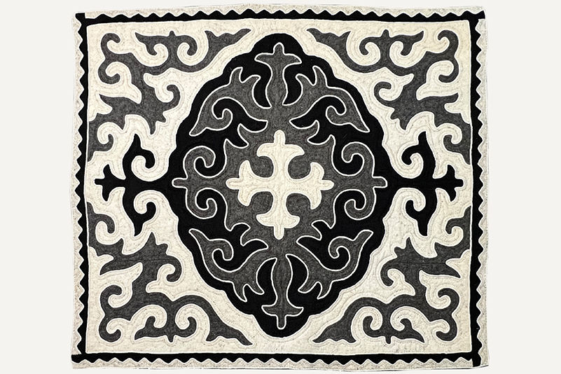 LARAM 152x133 cm
