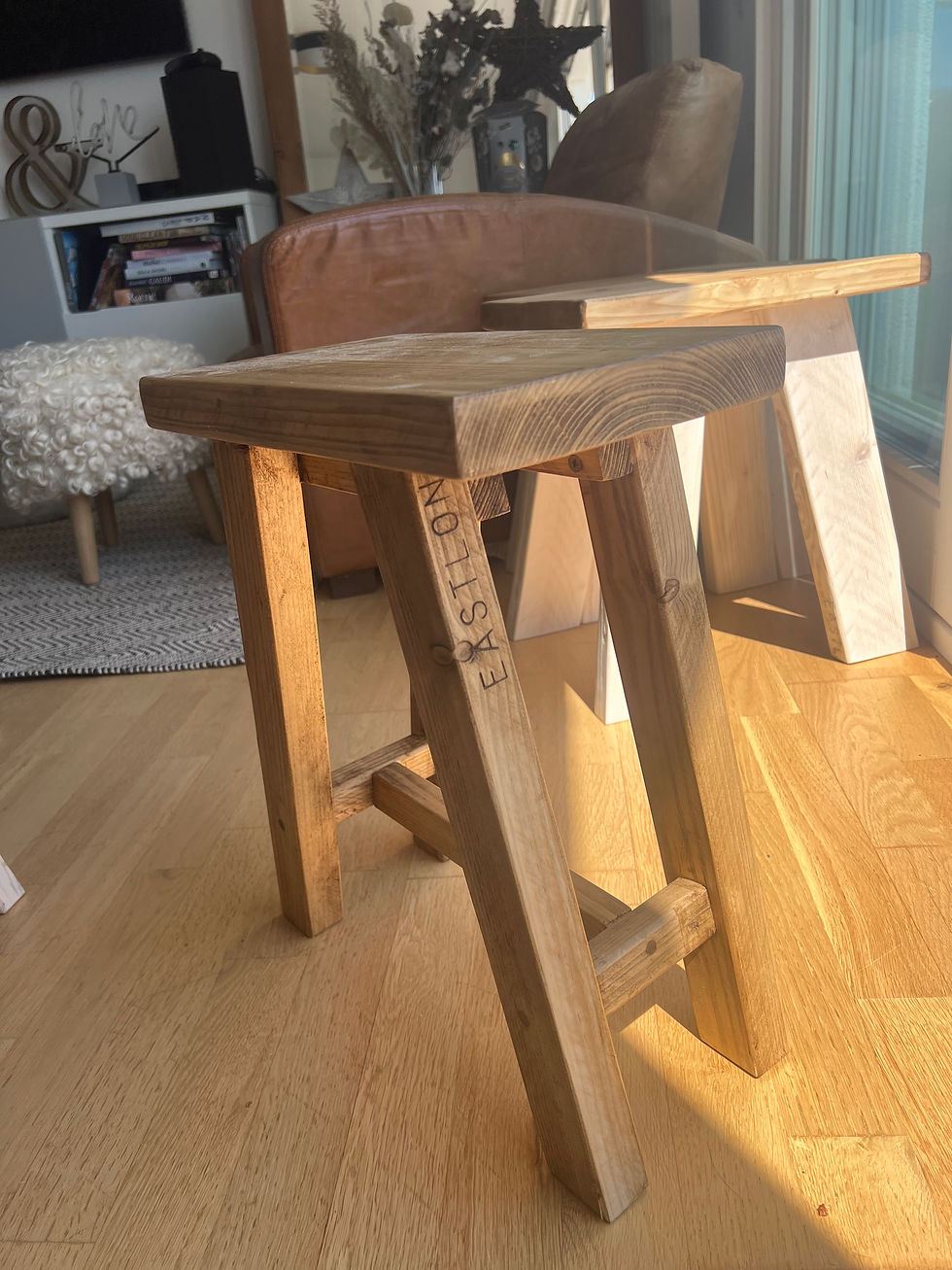 Thumbnail: rustic stool