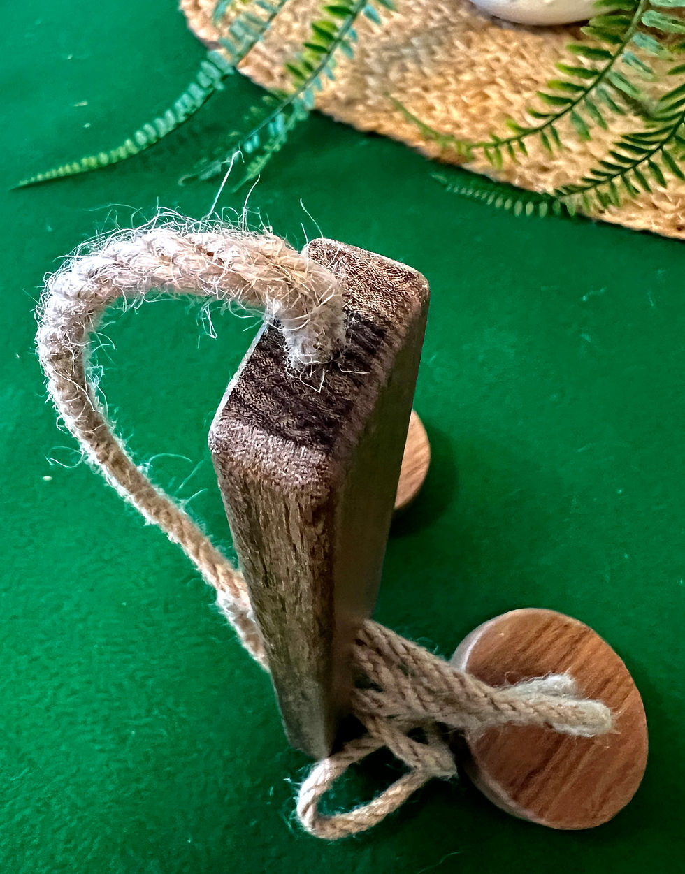 Thumbnail: Wood and Rope Puzzle