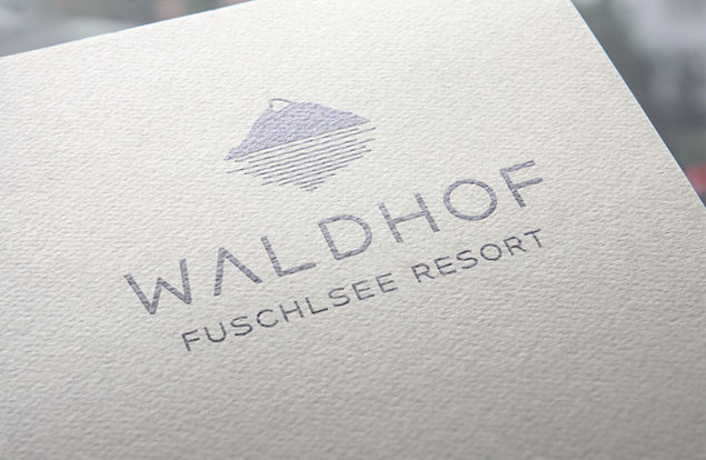 Logo Waldhof Fuschlsee Resort auf Büttenpapier