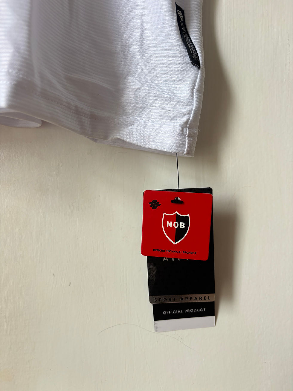 Thumbnail: 2025-26 Newell Old Boys 1/4 Zip Training Shirt *BNWT* L